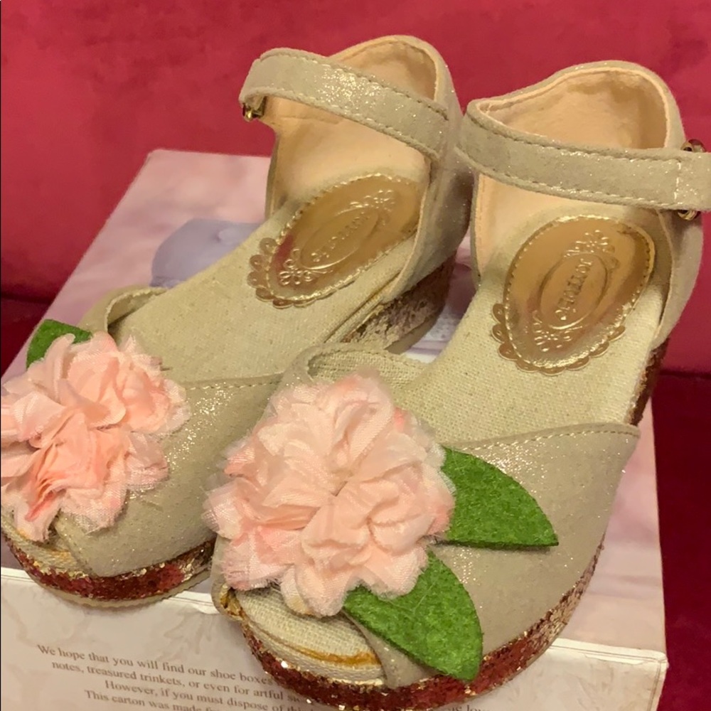 Joyfolie shoes - Picture 1 of 7